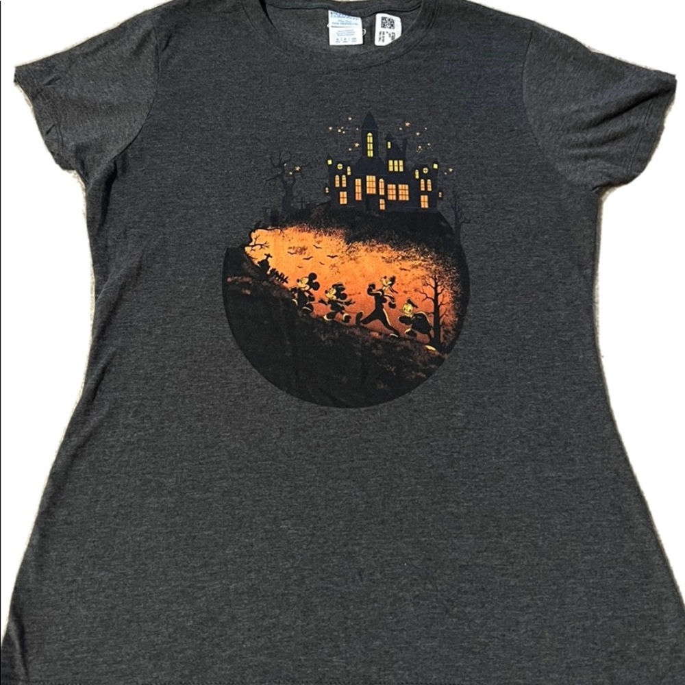 Disney Mickey & friends Halloween shirt